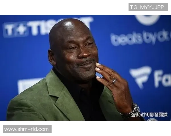 足球界秃顶球星盘点那些曾以光头形象征服球迷的传奇人物